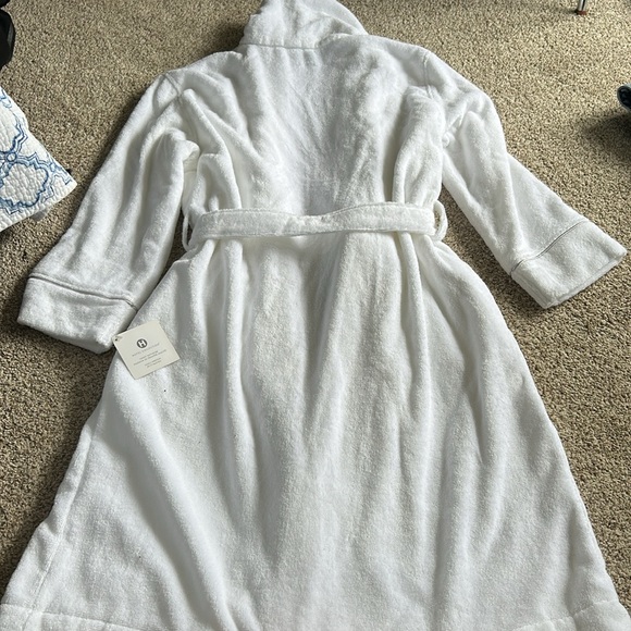 NWT Hotel Collection Robe - Picture 6 of 6